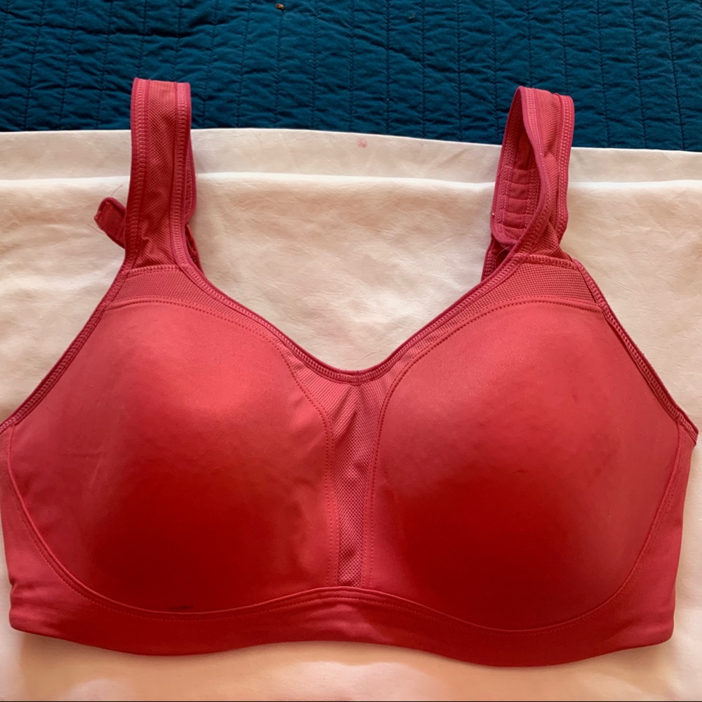 WACOAL sports bra 36ddd